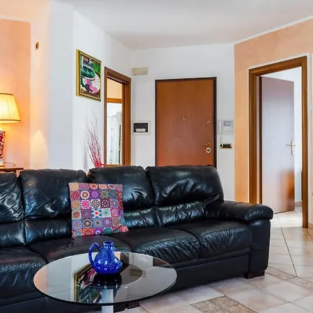 Apartamento Guesthost - Casa Del Giardino With Shared Patio