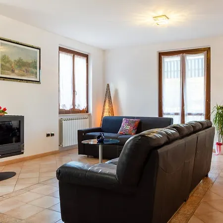 Guesthost - Casa Del Giardino With Shared Patio