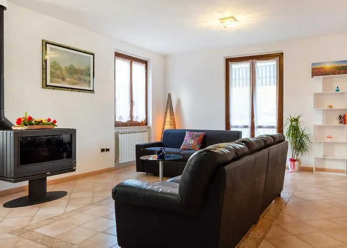 Guesthost - Casa Del Giardino With Shared Patio