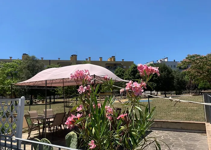 Guesthost - Casa Del Giardino With Shared Patio * باستيا أومبرا