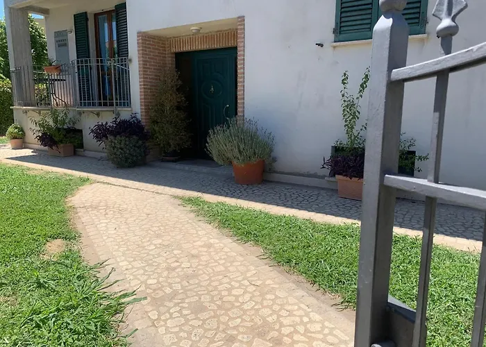 Guesthost - Casa Del Giardino With Shared Patio